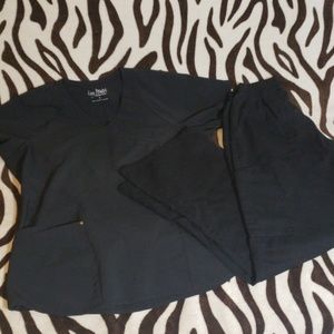 Black scrub set